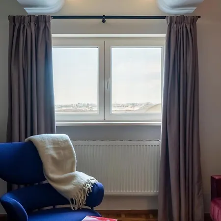 Quirky Top-floor 1br Nest In The Historic Center Διαμέρισμα *