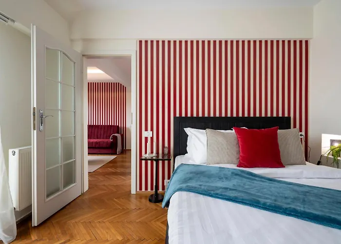 Quirky Top-floor 1br Nest In The Historic Center