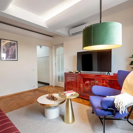 Quirky Top-floor 1br Nest In The Historic Center *