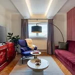 Quirky Top-floor 1br Nest In The Historic Center
