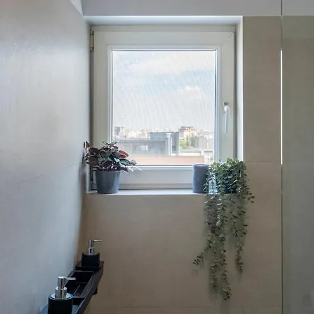 Appartement Quirky Top-floor 1br Nest In The Historic Center Bucarest