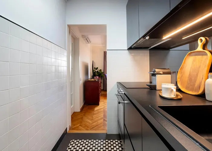 Appartamento Quirky Top-floor 1br Nest In The Historic Center Bucarest